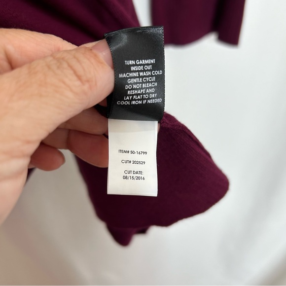 Torrid fold over Marilyn burgundy cowl neck sweater long sleeve size 6X - Picture 4 of 7